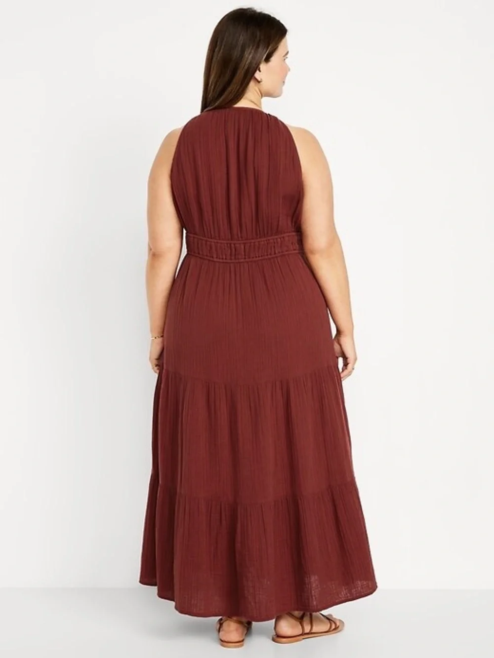 Old Navy Sleeveless V‑Neck Tiered Maxi Dress — Burgundy - Picture 3 of 7